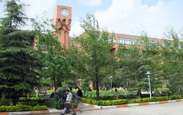 محیط دانشگاه