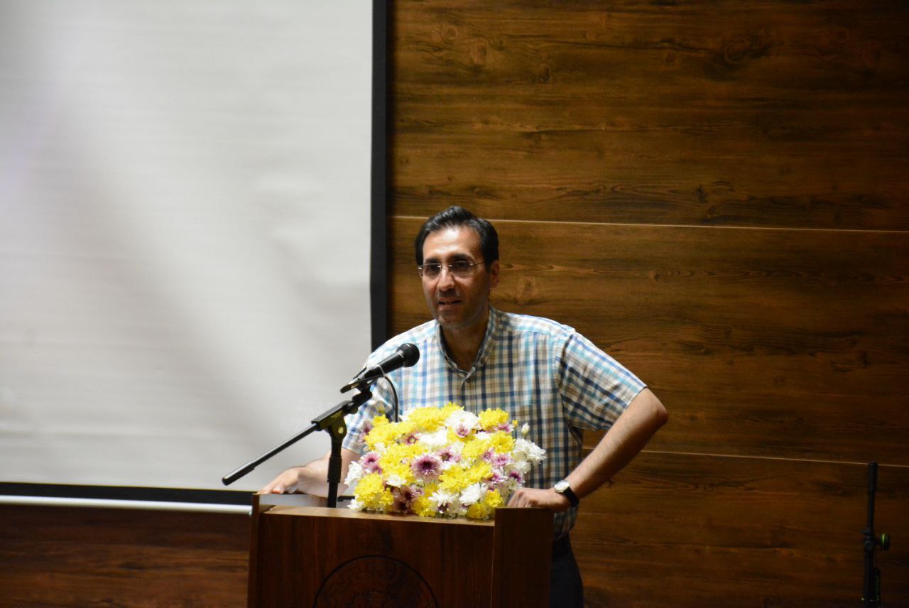 رئیس دانشکده مکانیک در بین اساتید سرآمد آموزشی کشور